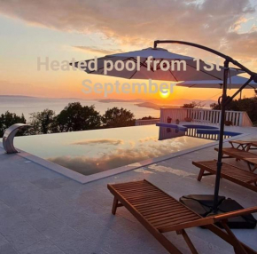 Sea view Luxury Apart Hotel Villa Conte with swiming pool and romantic SPA